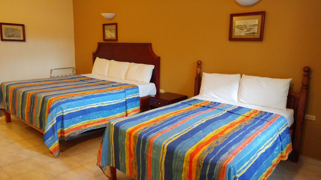 Sun Suites Cozumel Bagian luar foto