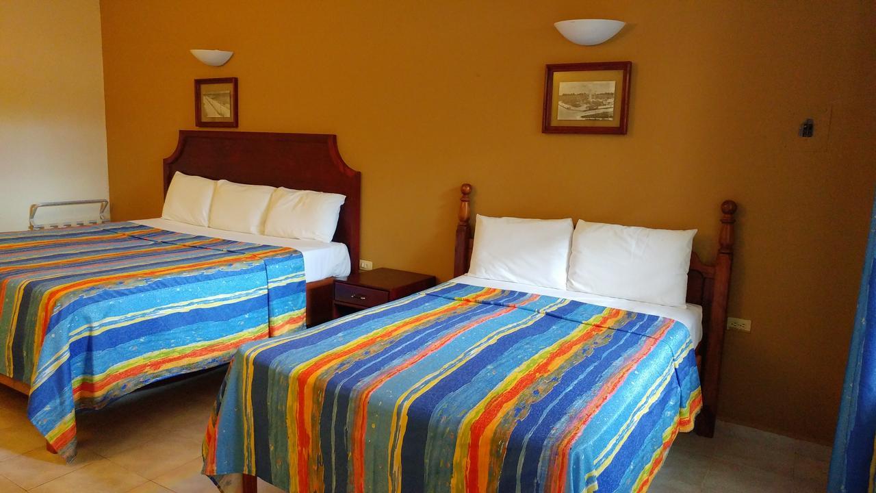 Sun Suites Cozumel Bagian luar foto