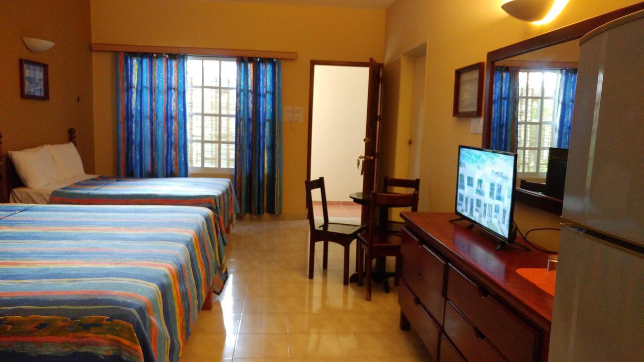 Sun Suites Cozumel Bagian luar foto