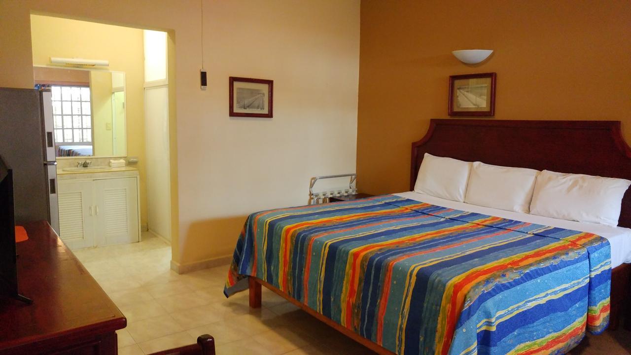 Sun Suites Cozumel Bagian luar foto