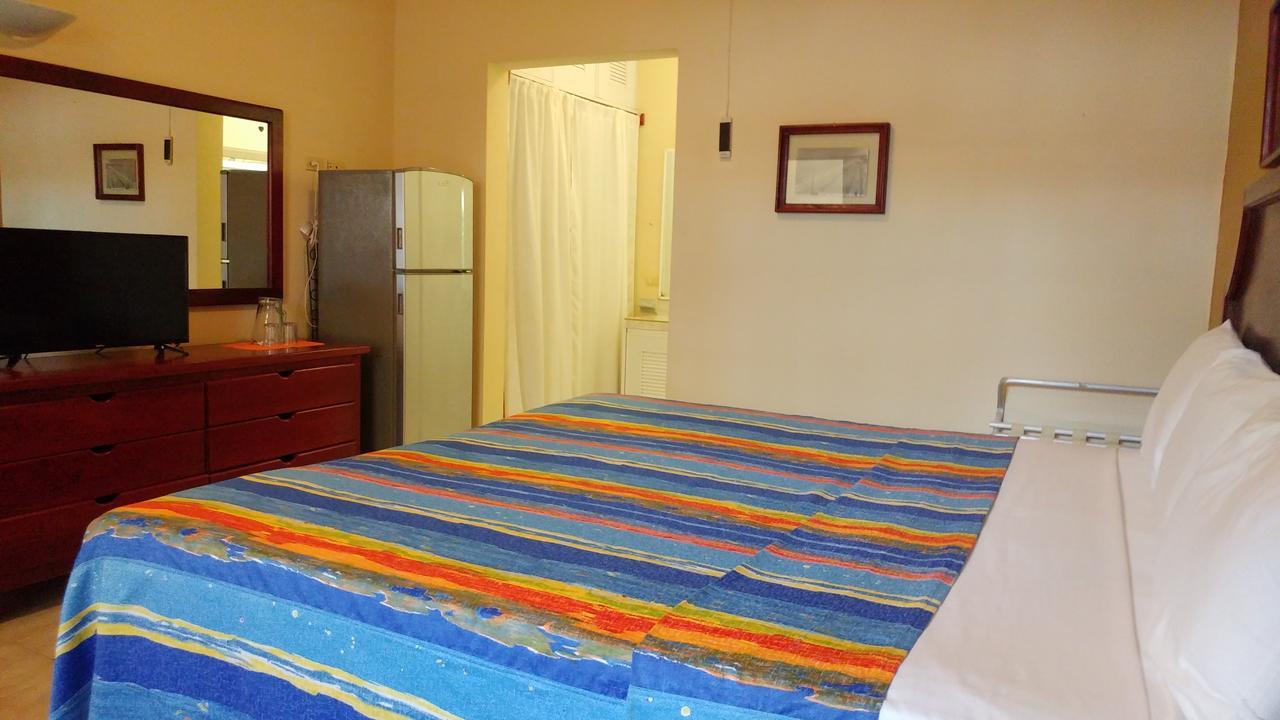 Sun Suites Cozumel Bagian luar foto